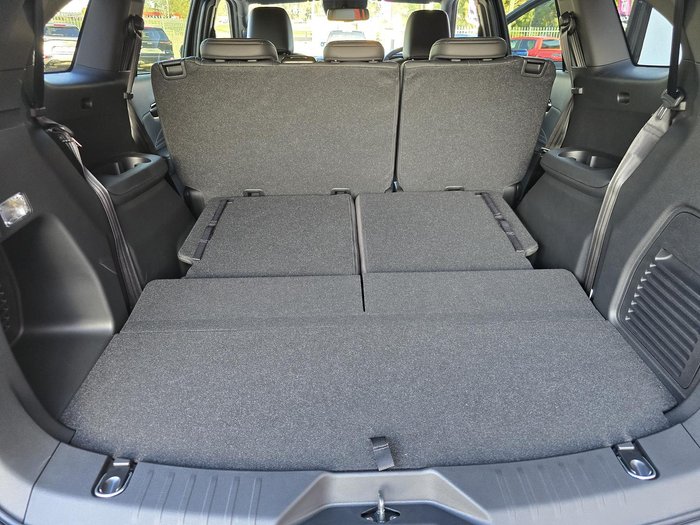 2025 Isuzu MU-X LS-T