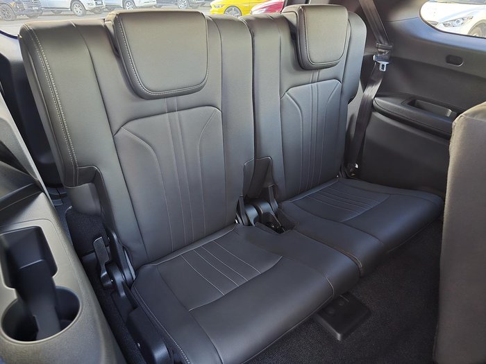 2025 Isuzu MU-X LS-T