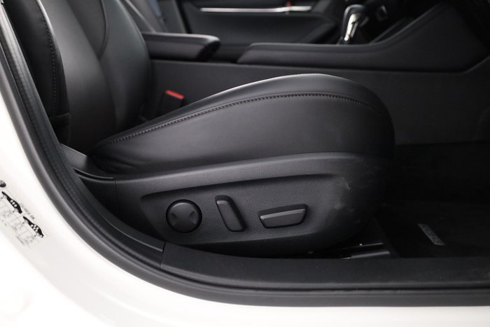 2024 Mazda 3 G25 GT