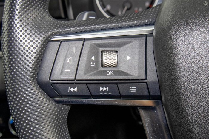 2024 Mitsubishi Outlander ES