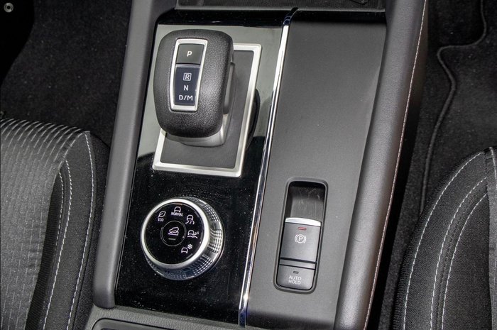 2024 Mitsubishi Outlander ES