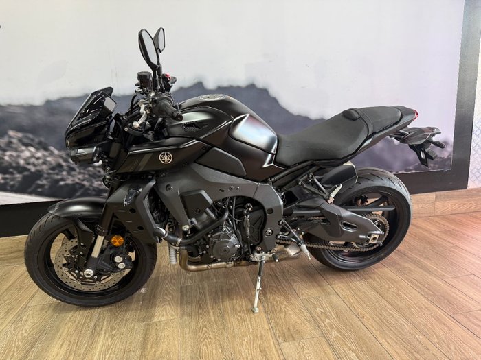 2025 Yamaha MT-10A GREY