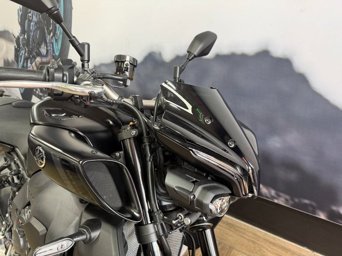 2025 Yamaha MT-10A GREY