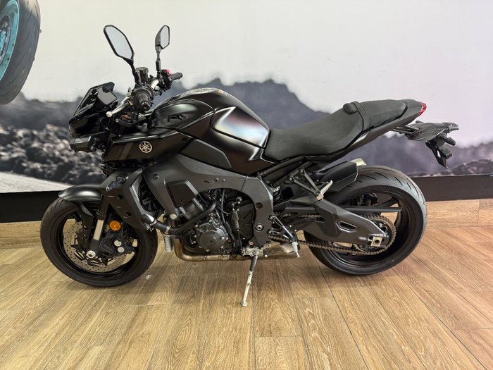 2025 Yamaha MT-10A GREY