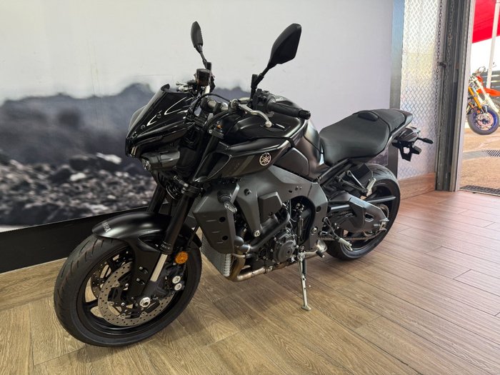 2025 Yamaha MT-10A GREY