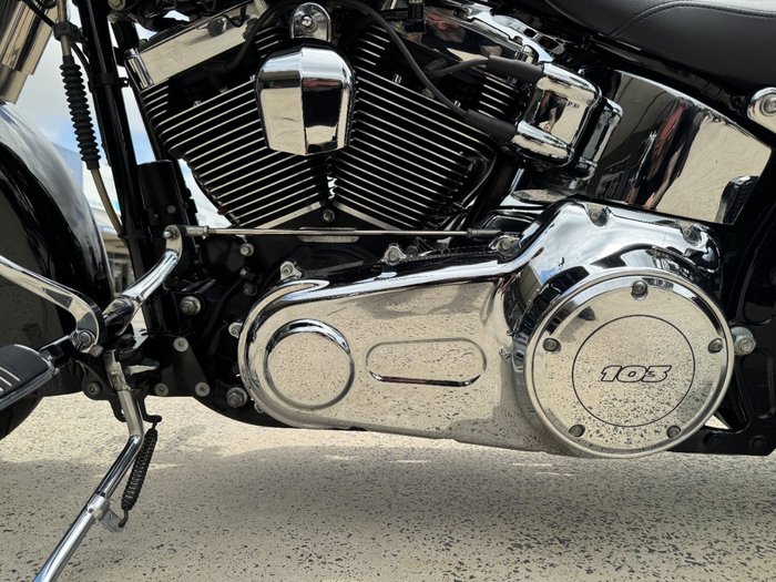 2016 HARLEY-DAVIDSON FLSTC HERITAGE SOFTAIL CLASSIC