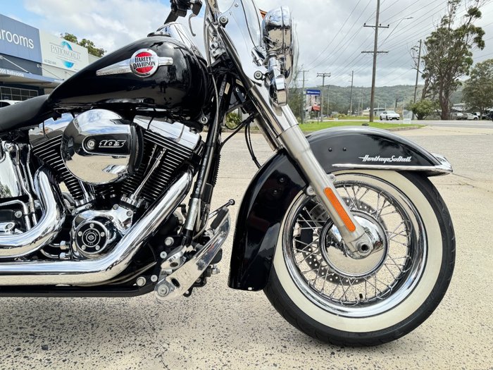 2016 HARLEY-DAVIDSON FLSTC HERITAGE SOFTAIL CLASSIC