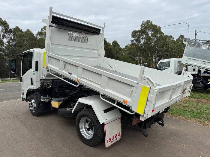 2016 Isuzu Npr 45 155 WHITE