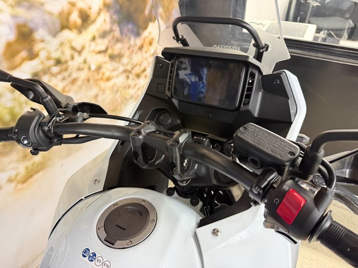 2024 Honda CB500XA (NX500) WHITE