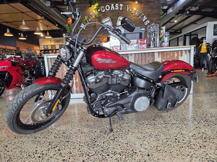 2018 Harley-Davidson Street Bob 107 (FXBB)