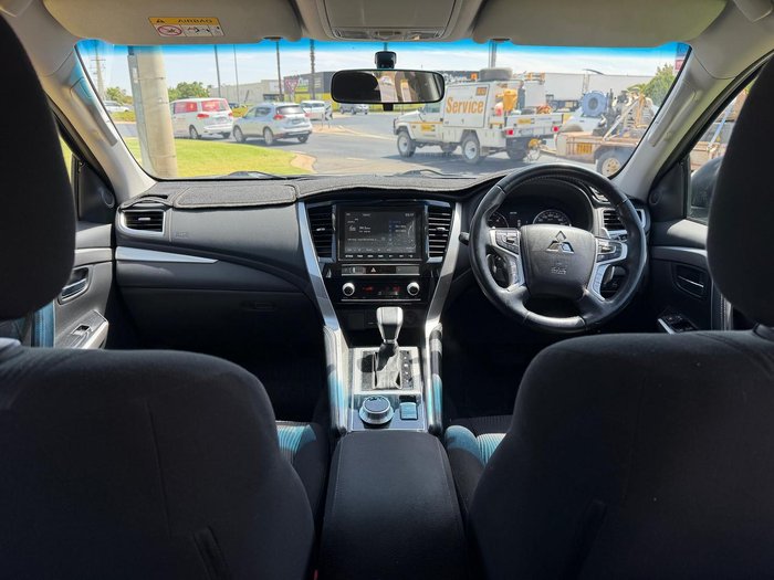 2020 Mitsubishi Pajero Sport GLX