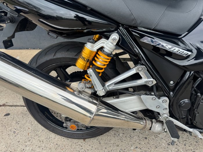 2016 Yamaha XJR1300 SILVER