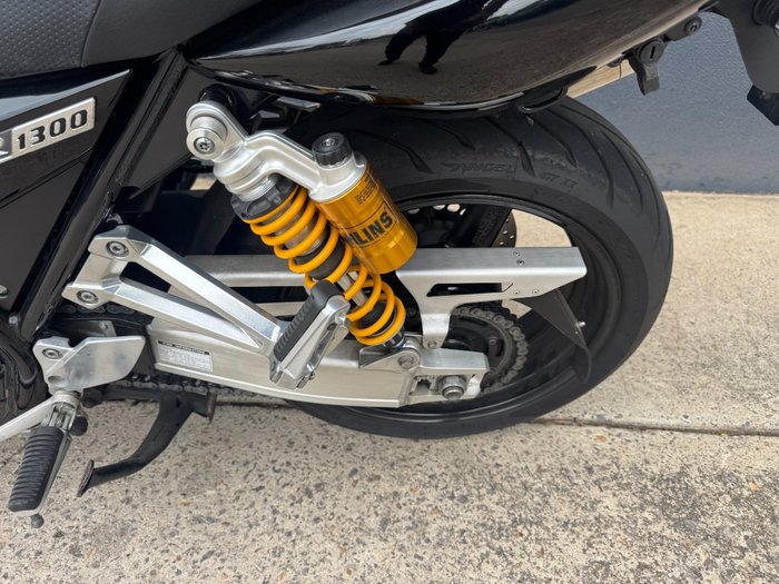 2016 Yamaha XJR1300 SILVER