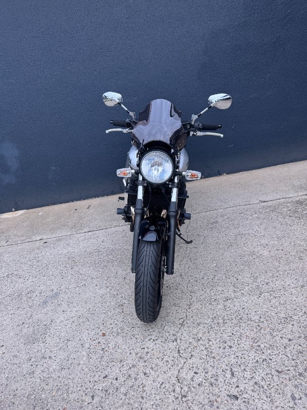 2016 Yamaha XJR1300 SILVER