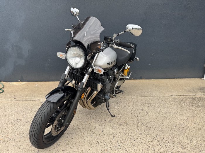 2016 Yamaha XJR1300 SILVER