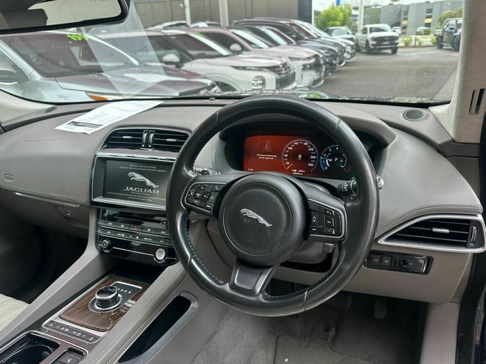 2016 Jaguar F-PACE 35t Portfolio