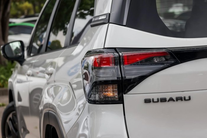 2025 Subaru Forester Touring S6 MY26 AWD Crystal White