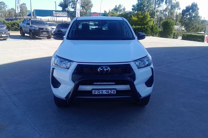 2024 Toyota Hilux SR