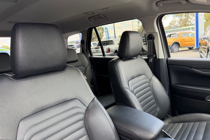 2025 Ford Everest Sport