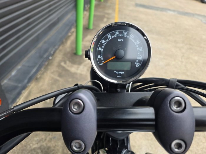 2016 Triumph SPEEDMASTER BLACK