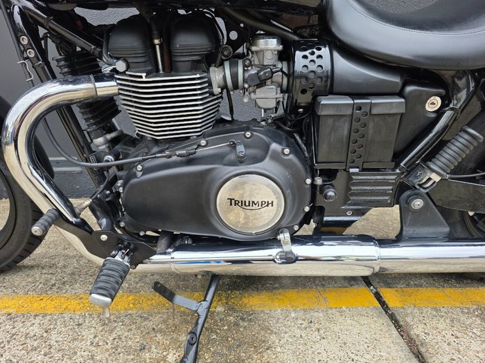 2016 Triumph SPEEDMASTER BLACK