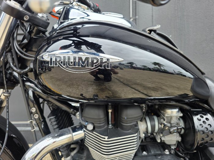2016 Triumph SPEEDMASTER BLACK