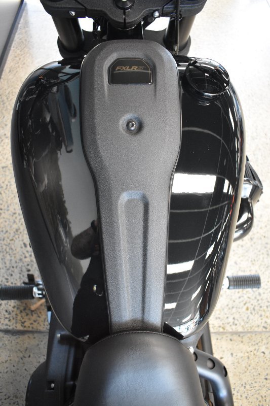 2022 HARLEY-DAVIDSON FXLRS LOW RIDER S (117)