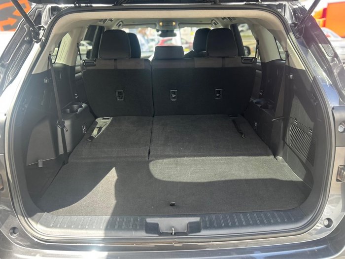 2023 Toyota Kluger GX