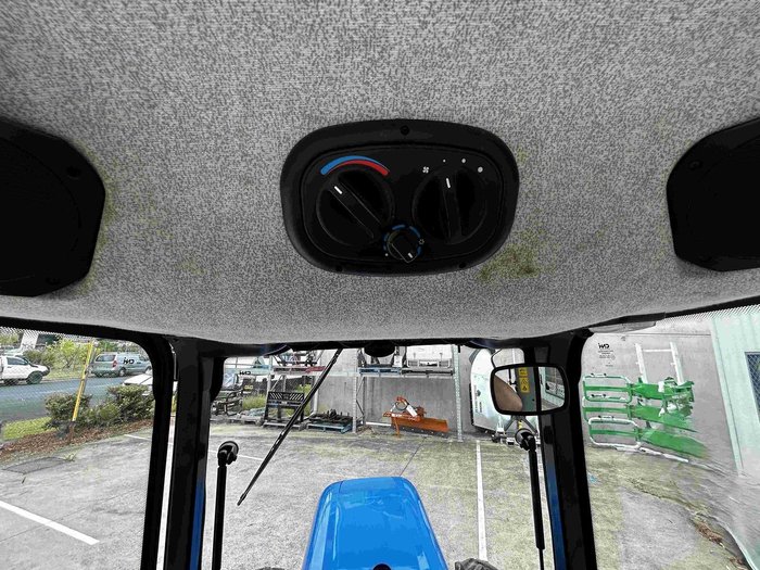 2023 New Holland T4.105N Cab BLUE