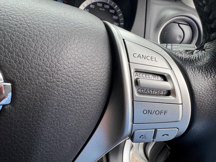 2018 Nissan Navara ST-X