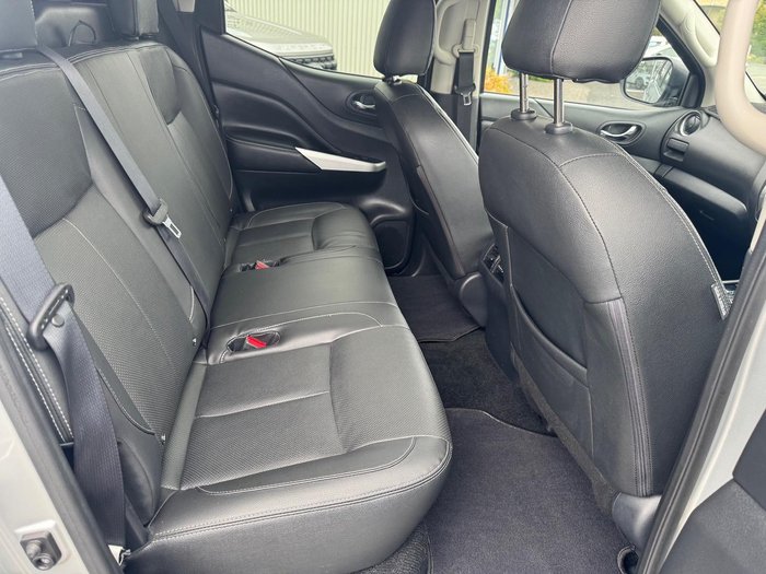 2018 Nissan Navara ST-X