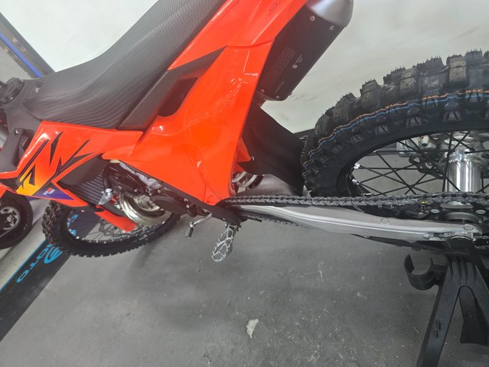 2025 Ktm 250 SX Orange