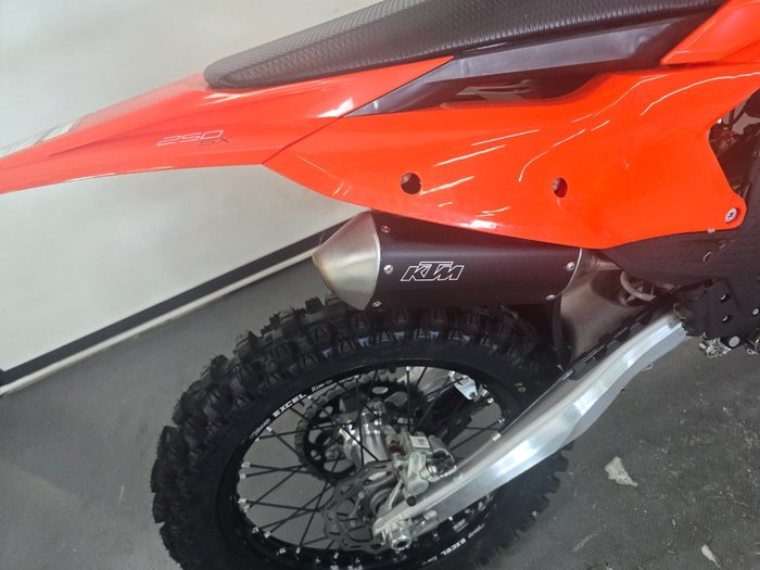 2025 Ktm 250 SX Orange