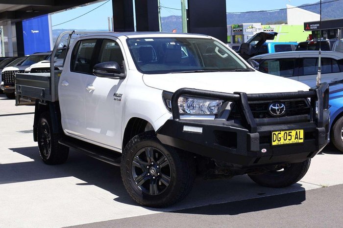 2022 Toyota Hilux SR