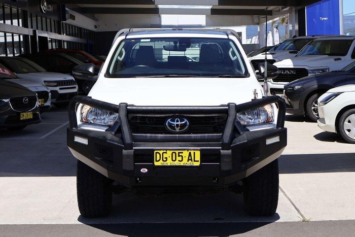 2022 Toyota Hilux SR