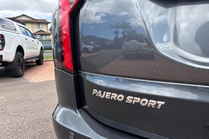2022 Mitsubishi Pajero Sport GLX