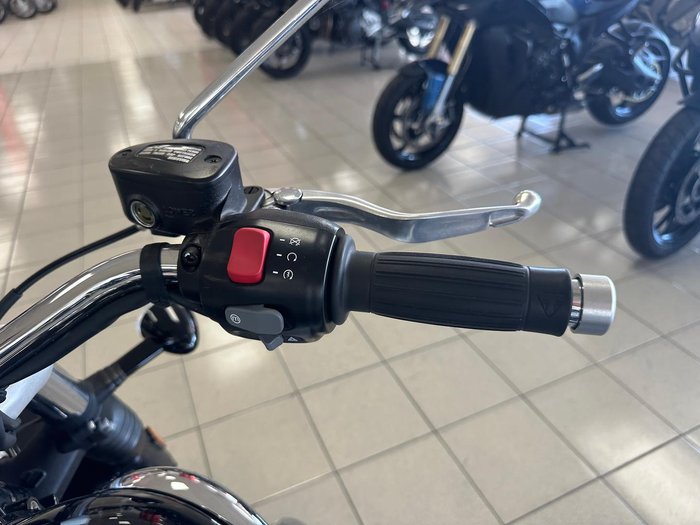 2022 Triumph Bonneville Speedmaster Speedmaster Black