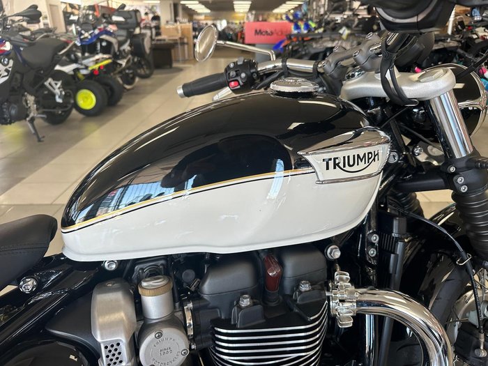 2022 Triumph Bonneville Speedmaster Speedmaster Black