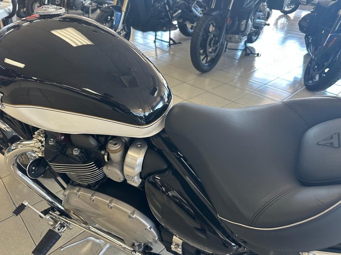 2022 Triumph Bonneville Speedmaster Speedmaster Black