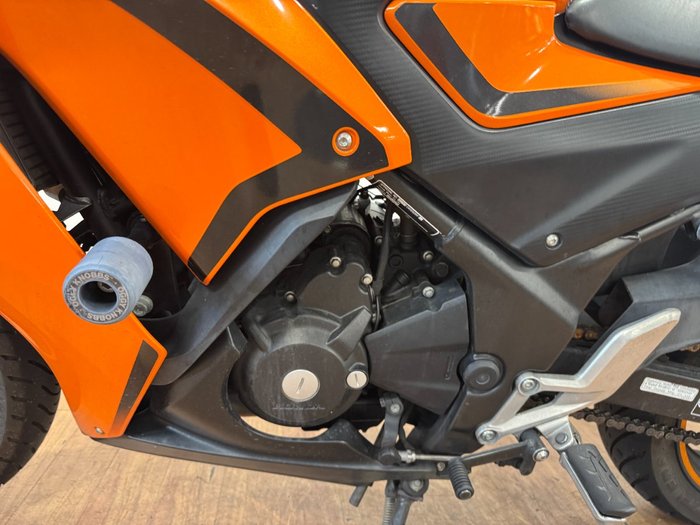 2016 Honda CBR300R ORANGE