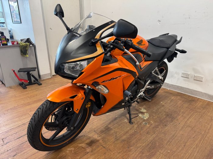 2016 Honda CBR300R ORANGE
