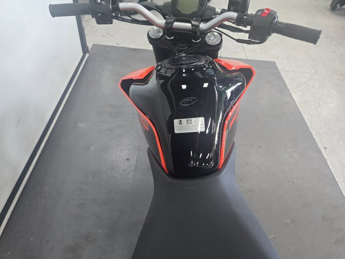 2024 Ktm 200 DUKE (ABS) Orange
