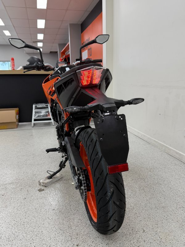 2024 Ktm 200 DUKE (ABS) Orange