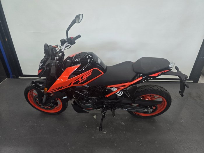 2024 Ktm 200 DUKE (ABS) Orange