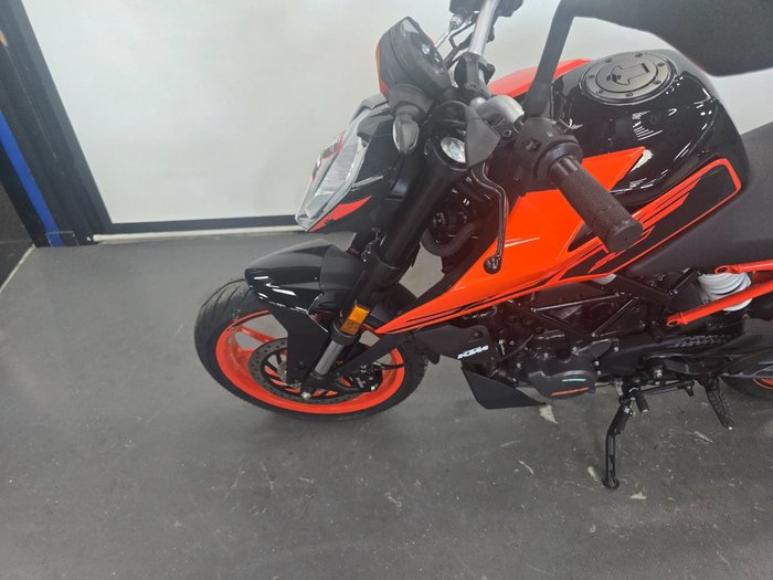 2024 Ktm 200 DUKE (ABS) Orange
