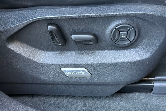 2022 Volkswagen Touareg 210TDI R-Line