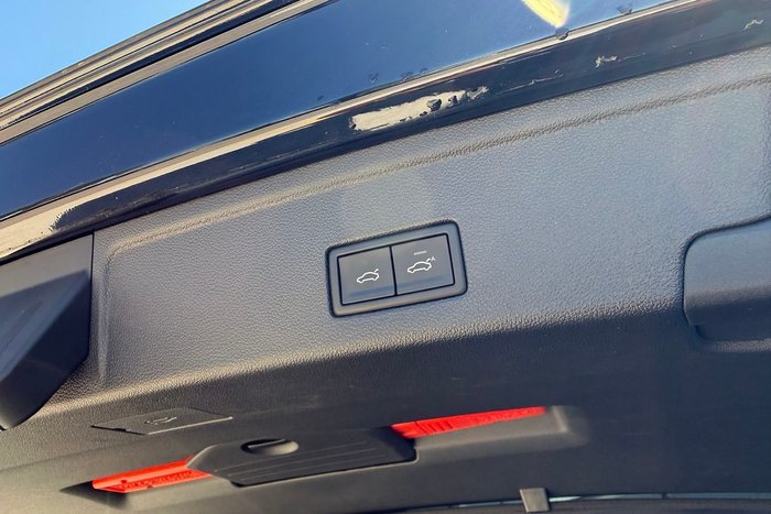 2022 Volkswagen Touareg 210TDI R-Line