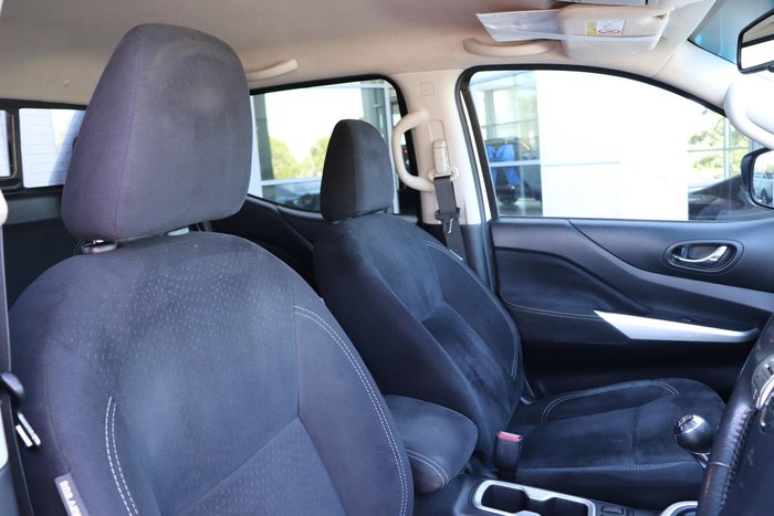 2016 Nissan Navara ST