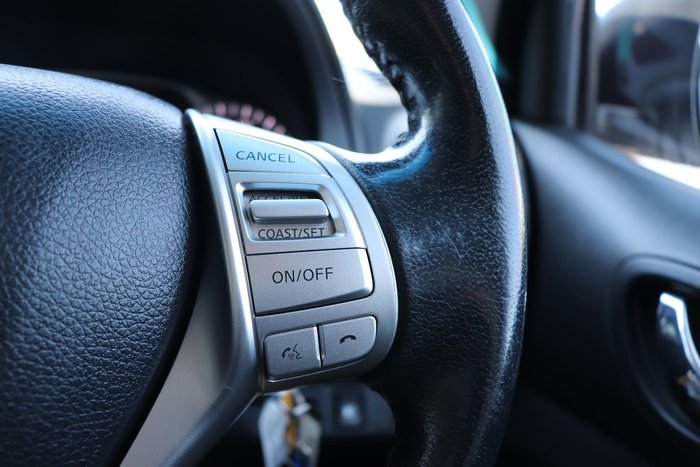 2016 Nissan Navara ST