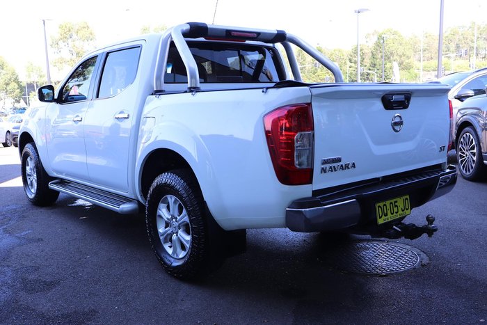 2016 Nissan Navara ST